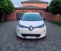 Белый Рено Зое, объемом двигателя 0 л и пробегом 152 тыс. км за 6999 $, фото 1 на Automoto.ua