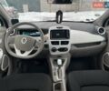 Белый Рено Зое, объемом двигателя 0 л и пробегом 85 тыс. км за 7900 $, фото 12 на Automoto.ua