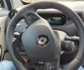 Белый Рено Зое, объемом двигателя 0 л и пробегом 147 тыс. км за 5900 $, фото 18 на Automoto.ua