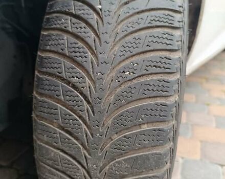 Білий Рено Зое, об'ємом двигуна 0 л та пробігом 130 тис. км за 6100 $, фото 14 на Automoto.ua