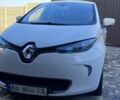 Белый Рено Зое, объемом двигателя 0 л и пробегом 98 тыс. км за 7300 $, фото 1 на Automoto.ua
