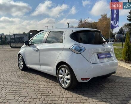 Белый Рено Зое, объемом двигателя 0 л и пробегом 89 тыс. км за 8500 $, фото 6 на Automoto.ua
