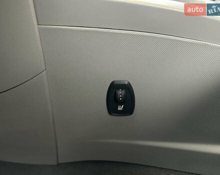 Білий Рено Зое, об'ємом двигуна 0 л та пробігом 87 тис. км за 7800 $, фото 15 на Automoto.ua