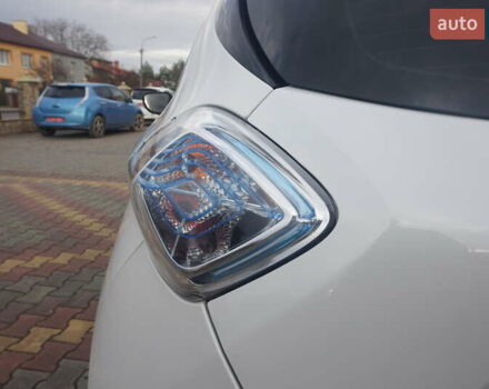 Білий Рено Зое, об'ємом двигуна 0 л та пробігом 112 тис. км за 6777 $, фото 24 на Automoto.ua