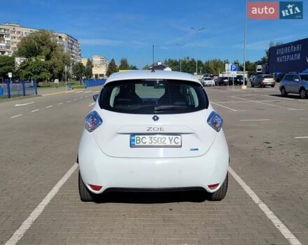 Білий Рено Зое, об'ємом двигуна 0 л та пробігом 147 тис. км за 9000 $, фото 5 на Automoto.ua