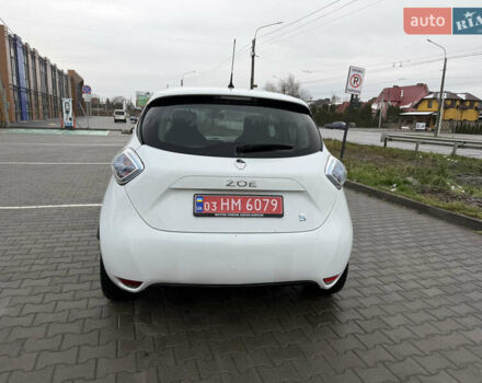 Білий Рено Зое, об'ємом двигуна 0 л та пробігом 80 тис. км за 5800 $, фото 3 на Automoto.ua