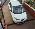 Белый Рено Зое, объемом двигателя 0 л и пробегом 112 тыс. км за 10000 $, фото 13 на Automoto.ua