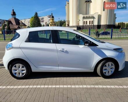 Білий Рено Зое, об'ємом двигуна 0 л та пробігом 147 тис. км за 9000 $, фото 3 на Automoto.ua