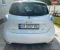 Белый Рено Зое, объемом двигателя 0 л и пробегом 68 тыс. км за 7200 $, фото 1 на Automoto.ua