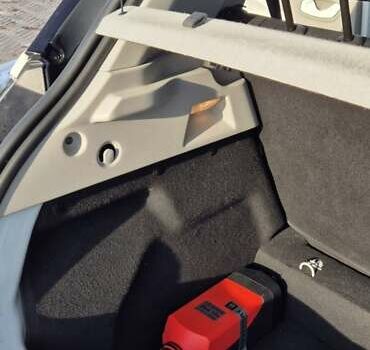 Белый Рено Зое, объемом двигателя 0 л и пробегом 84 тыс. км за 9600 $, фото 9 на Automoto.ua