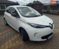 Белый Рено Зое, объемом двигателя 0 л и пробегом 128 тыс. км за 7150 $, фото 14 на Automoto.ua