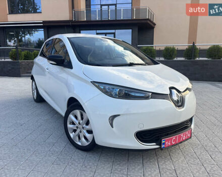 Білий Рено Зое, об'ємом двигуна 0 л та пробігом 118 тис. км за 6900 $, фото 7 на Automoto.ua