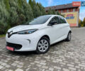 Белый Рено Зое, объемом двигателя 0 л и пробегом 97 тыс. км за 9500 $, фото 41 на Automoto.ua
