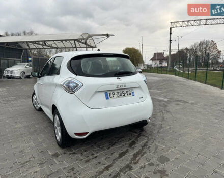 Белый Рено Зое, объемом двигателя 0 л и пробегом 63 тыс. км за 9200 $, фото 2 на Automoto.ua