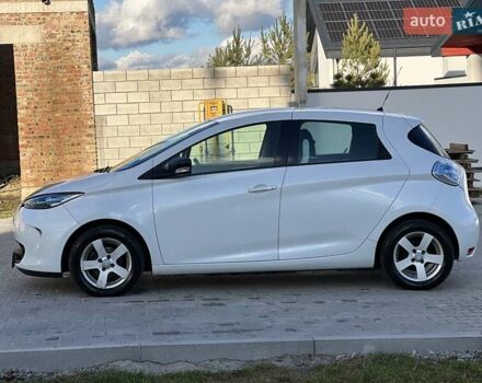 Белый Рено Зое, объемом двигателя 0 л и пробегом 110 тыс. км за 8450 $, фото 5 на Automoto.ua