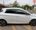Белый Рено Зое, объемом двигателя 0 л и пробегом 95 тыс. км за 10444 $, фото 15 на Automoto.ua