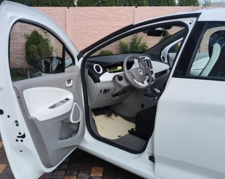 Білий Рено Зое, об'ємом двигуна 0 л та пробігом 178 тис. км за 8700 $, фото 7 на Automoto.ua