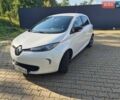 Белый Рено Зое, объемом двигателя 0 л и пробегом 210 тыс. км за 9900 $, фото 1 на Automoto.ua