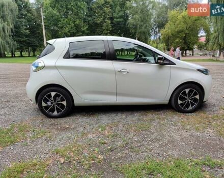 Белый Рено Зое, объемом двигателя 0 л и пробегом 84 тыс. км за 9199 $, фото 7 на Automoto.ua