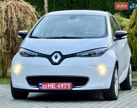 Білий Рено Зое, об'ємом двигуна 0 л та пробігом 43 тис. км за 9995 $, фото 2 на Automoto.ua