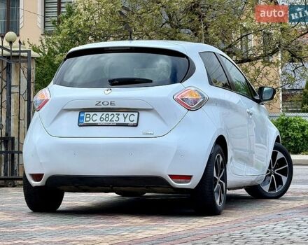 Белый Рено Зое, объемом двигателя 0 л и пробегом 78 тыс. км за 9450 $, фото 21 на Automoto.ua