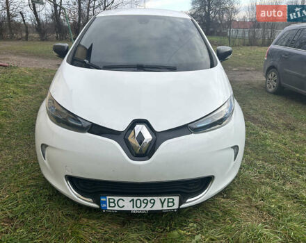 Білий Рено Зое, об'ємом двигуна 0 л та пробігом 147 тис. км за 8300 $, фото 6 на Automoto.ua