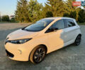 Белый Рено Зое, объемом двигателя 0 л и пробегом 121 тыс. км за 9499 $, фото 37 на Automoto.ua