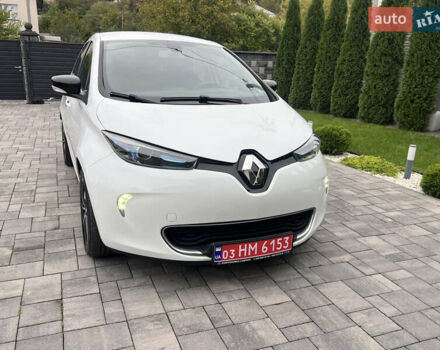 Белый Рено Зое, объемом двигателя 0 л и пробегом 129 тыс. км за 8750 $, фото 26 на Automoto.ua
