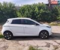 Белый Рено Зое, объемом двигателя 0 л и пробегом 154 тыс. км за 9499 $, фото 3 на Automoto.ua