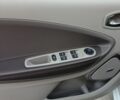 Белый Рено Зое, объемом двигателя 0 л и пробегом 73 тыс. км за 11000 $, фото 13 на Automoto.ua