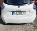 Белый Рено Зое, объемом двигателя 0 л и пробегом 113 тыс. км за 9300 $, фото 14 на Automoto.ua
