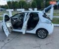 Белый Рено Зое, объемом двигателя 0 л и пробегом 100 тыс. км за 9900 $, фото 6 на Automoto.ua