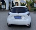 Белый Рено Зое, объемом двигателя 0 л и пробегом 218 тыс. км за 8177 $, фото 3 на Automoto.ua