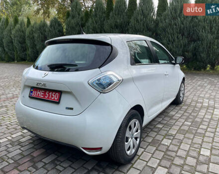 Белый Рено Зое, объемом двигателя 0 л и пробегом 97 тыс. км за 9500 $, фото 16 на Automoto.ua