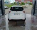 Белый Рено Зое, объемом двигателя 0 л и пробегом 195 тыс. км за 9000 $, фото 4 на Automoto.ua