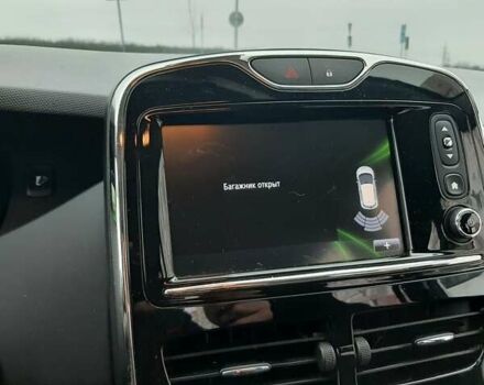 Білий Рено Зое, об'ємом двигуна 0 л та пробігом 123 тис. км за 9650 $, фото 49 на Automoto.ua