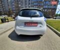 Белый Рено Зое, объемом двигателя 0 л и пробегом 121 тыс. км за 8900 $, фото 10 на Automoto.ua
