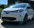 Белый Рено Зое, объемом двигателя 0 л и пробегом 143 тыс. км за 8900 $, фото 2 на Automoto.ua