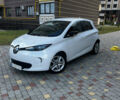 Белый Рено Зое, объемом двигателя 0 л и пробегом 146 тыс. км за 10500 $, фото 2 на Automoto.ua