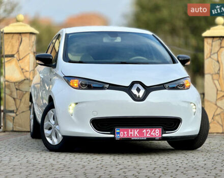 Білий Рено Зое, об'ємом двигуна 0 л та пробігом 77 тис. км за 9499 $, фото 8 на Automoto.ua