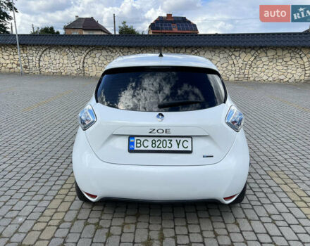 Білий Рено Зое, об'ємом двигуна 0 л та пробігом 98 тис. км за 9000 $, фото 5 на Automoto.ua
