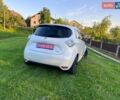 Белый Рено Зое, объемом двигателя 0 л и пробегом 124 тыс. км за 8950 $, фото 7 на Automoto.ua