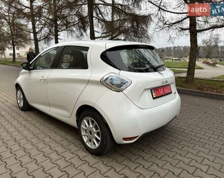 Белый Рено Зое, объемом двигателя 0 л и пробегом 95 тыс. км за 8900 $, фото 3 на Automoto.ua