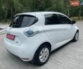 Білий Рено Зое, об'ємом двигуна 0 л та пробігом 76 тис. км за 9750 $, фото 4 на Automoto.ua