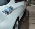 Белый Рено Зое, объемом двигателя 0 л и пробегом 92 тыс. км за 9000 $, фото 3 на Automoto.ua