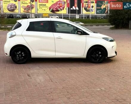 Білий Рено Зое, об'ємом двигуна 0 л та пробігом 120 тис. км за 8900 $, фото 9 на Automoto.ua