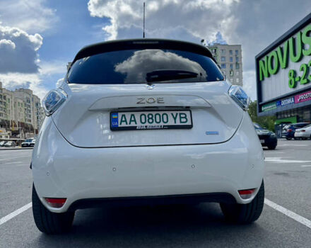 Белый Рено Зое, объемом двигателя 0 л и пробегом 127 тыс. км за 9200 $, фото 6 на Automoto.ua