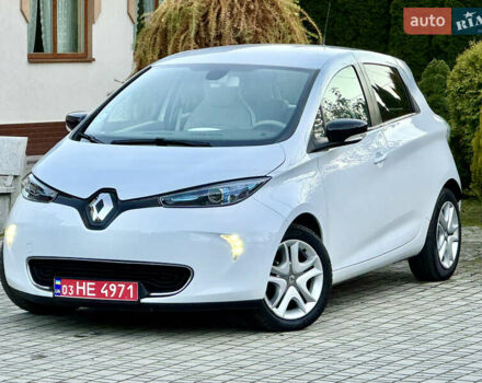 Белый Рено Зое, объемом двигателя 0 л и пробегом 43 тыс. км за 9399 $, фото 10 на Automoto.ua