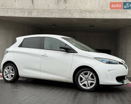 Білий Рено Зое, об'ємом двигуна 0 л та пробігом 127 тис. км за 8500 $, фото 7 на Automoto.ua