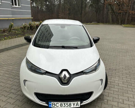 Белый Рено Зое, объемом двигателя 0 л и пробегом 131 тыс. км за 9650 $, фото 1 на Automoto.ua